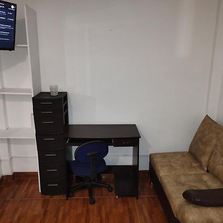 Noras Homestay Laureles 麦德林 外观 照片