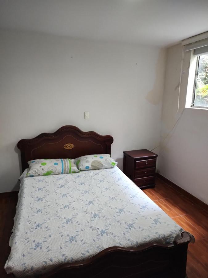 Noras Homestay Laureles 麦德林 外观 照片