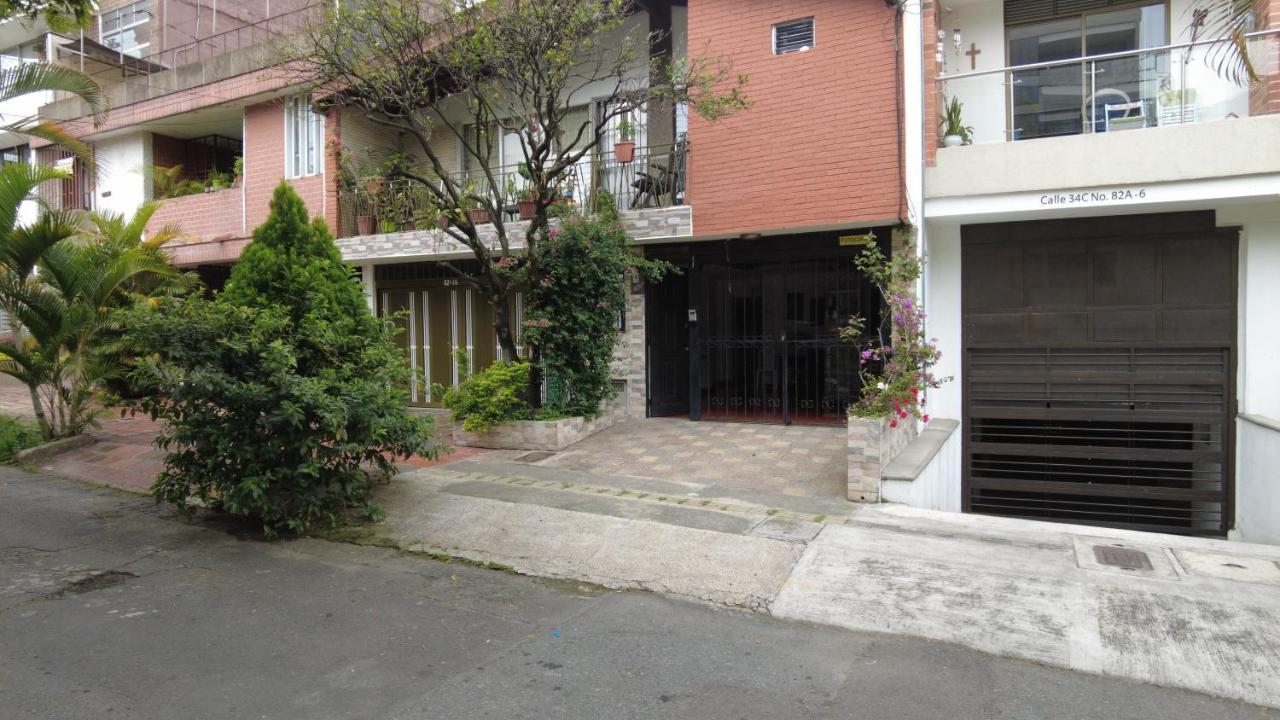 Noras Homestay Laureles 麦德林 外观 照片