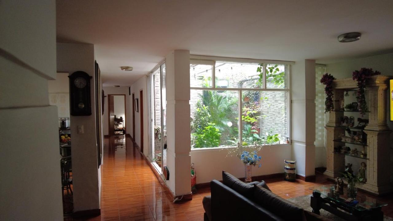 Noras Homestay Laureles 麦德林 外观 照片