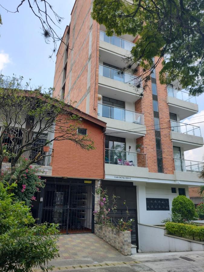 Noras Homestay Laureles 麦德林 外观 照片