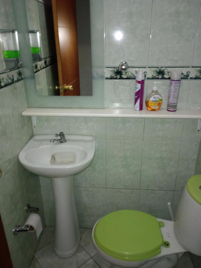 Noras Homestay Laureles 麦德林 外观 照片