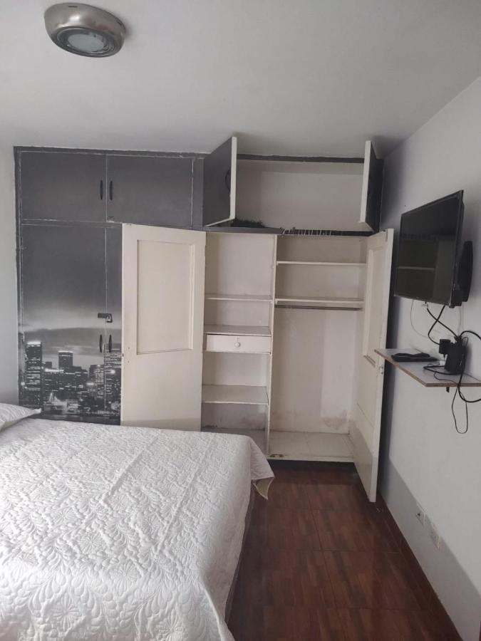 Noras Homestay Laureles 麦德林 外观 照片