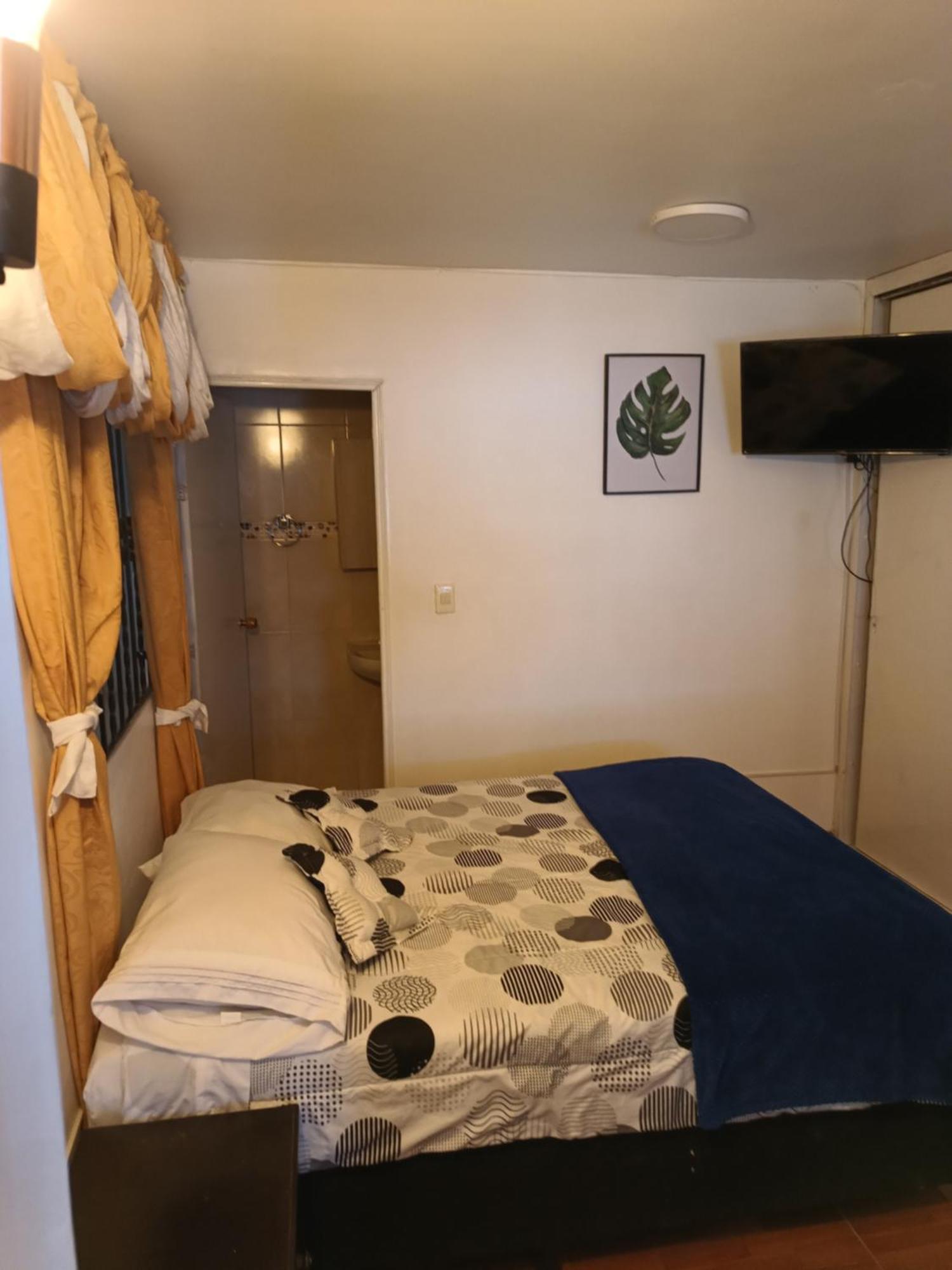 Noras Homestay Laureles 麦德林 外观 照片
